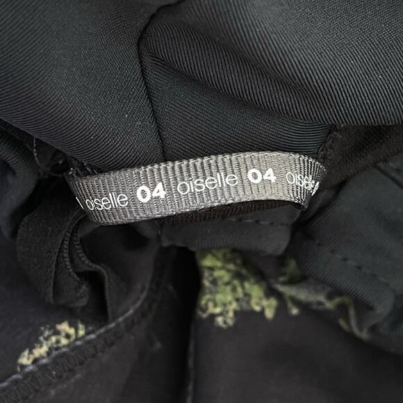 Oiselle Athletic Shorts Black Photo Realistic Floral Print Size 4 - Picture 5 of 5